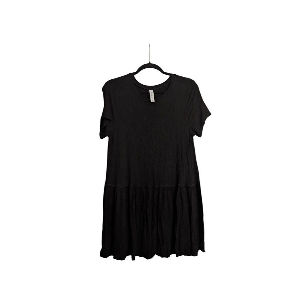 Zanana Premium Black Short Sleeve Dress